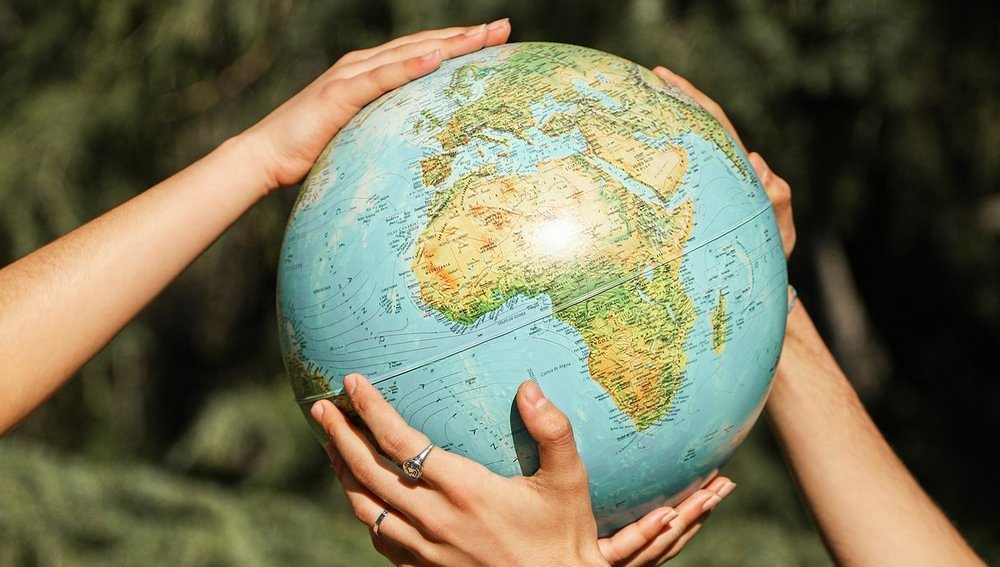Salzburger Theologinnen forschen über Klimakrise und religiöse Praxis / pexels.com / Cop of Couple Salzburger Theologinnen forschen über Klimakrise und religiöse Praxis