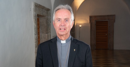 Tirol ehrt Weihbischof Hofer und Caritas-Direktorin Rathgeb