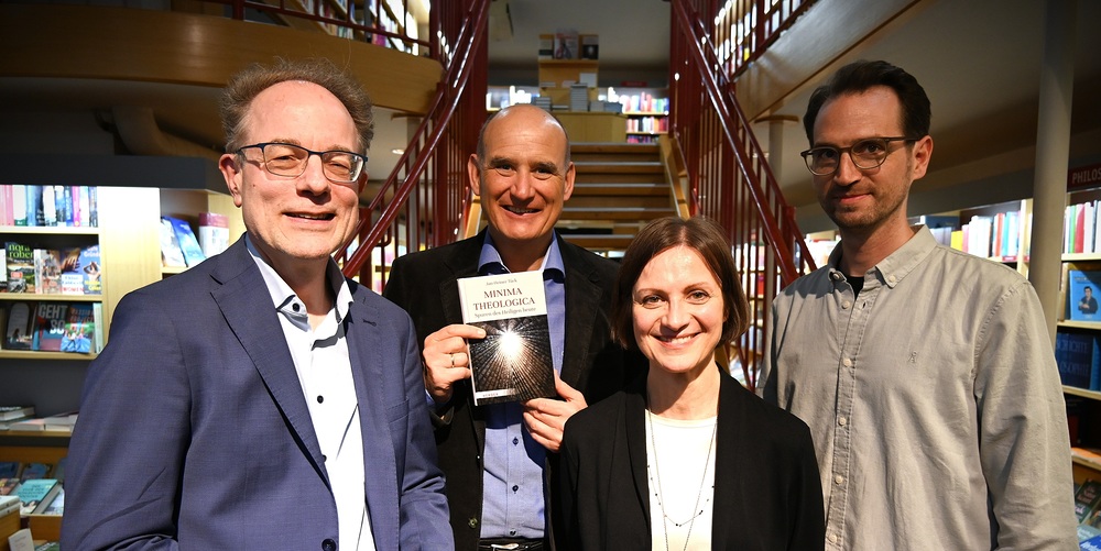 Präsentation des neuen Buches von Jan-Heiner Tück, 'Minima Theologica' / Kathpress / Henning Klingen n des Heiligen heute' nach