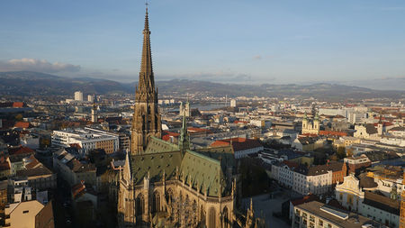 Linzer Mariendom feiert Weihejubiläum mit digitaler Domreise