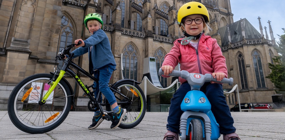 Domcenter Linz feiert 1. Geburtstag / Diözese Linz/Johannes Kienberger Linz: Domcenter feiert Geburtstag mit Kinderprogramm und Hüpfkirche